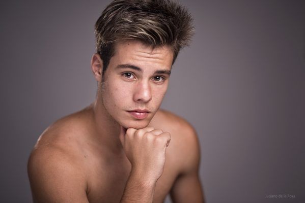 Retrato de modelo masculino